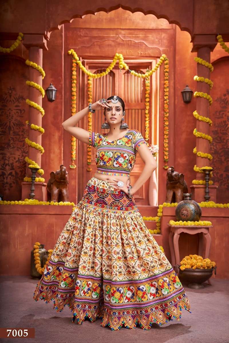 Cream Colour Designer Kanjivaram Silk Half Saree Lehenga Pure Zari Weaving  South Indian Wedding Woman Saree Lehenga Party Wear Lehenga - Etsy