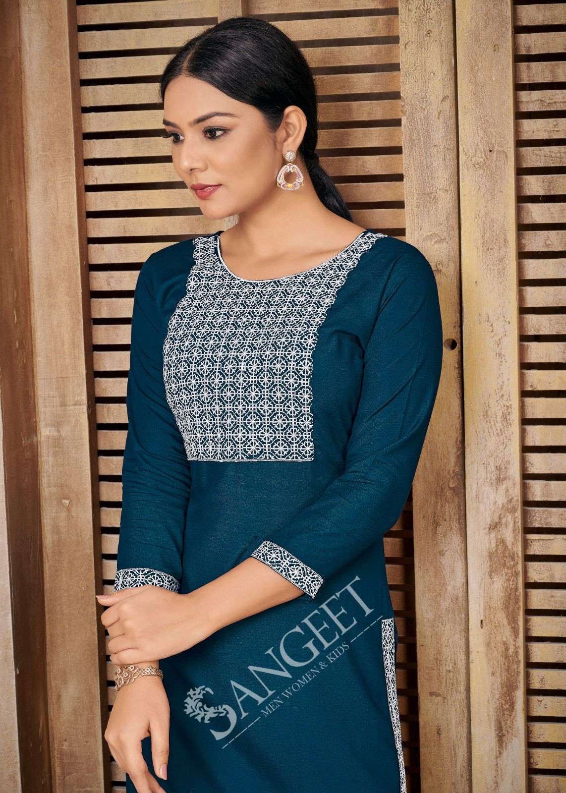 ANJALI RAYON Kurti