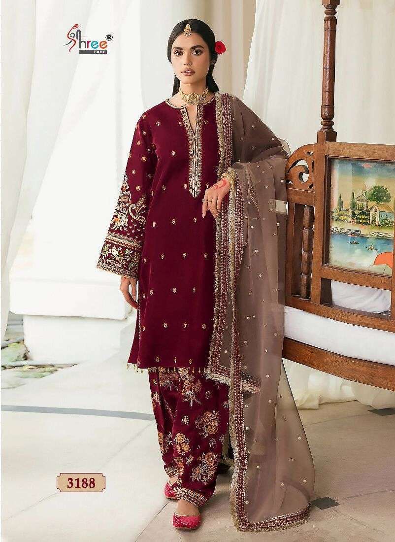 Shree Mariya B Velvet Pakistani Salwar Kameez Wholesaler