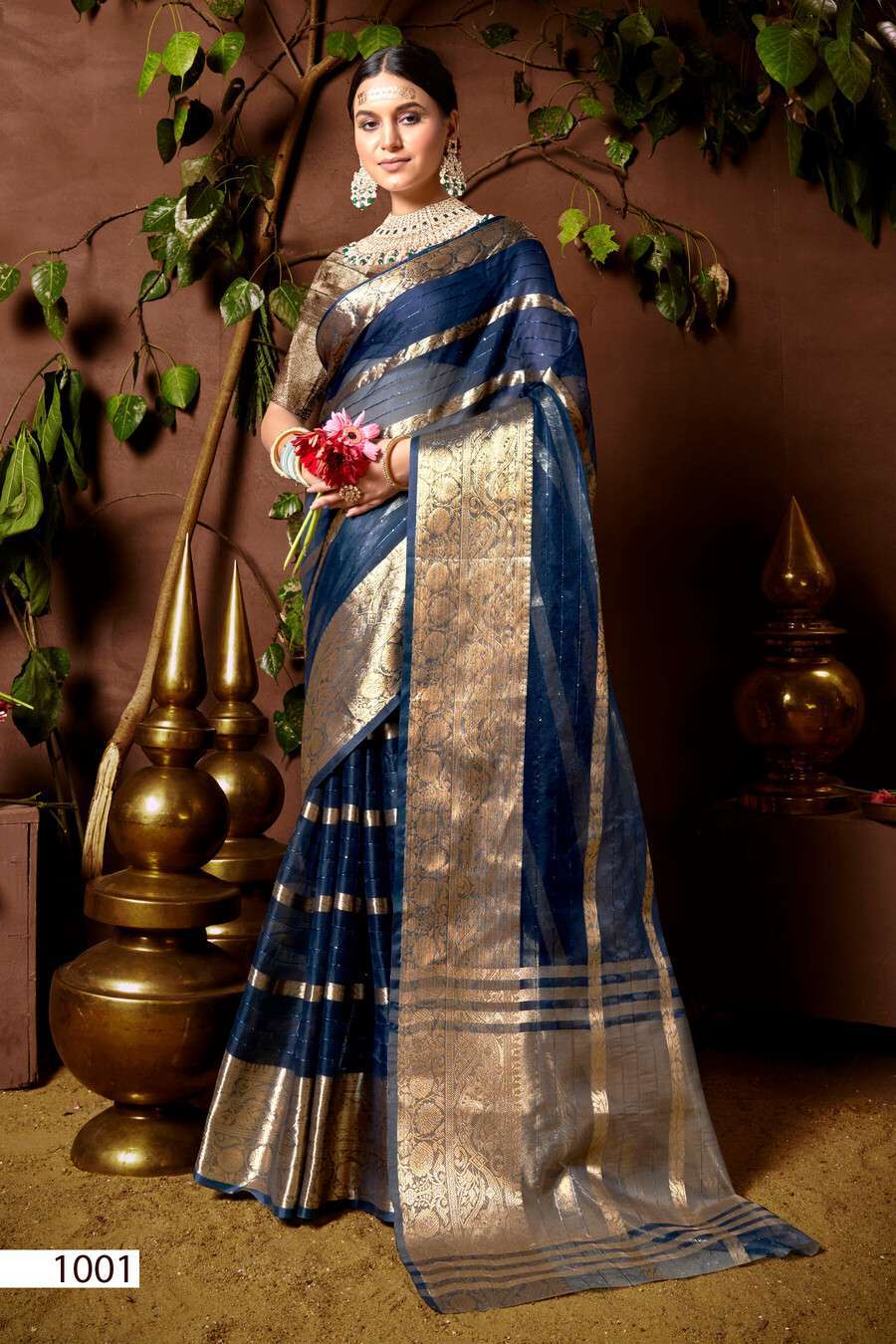 Gujarati Gharchola | Saree look, Saree designs, Bandhani saree