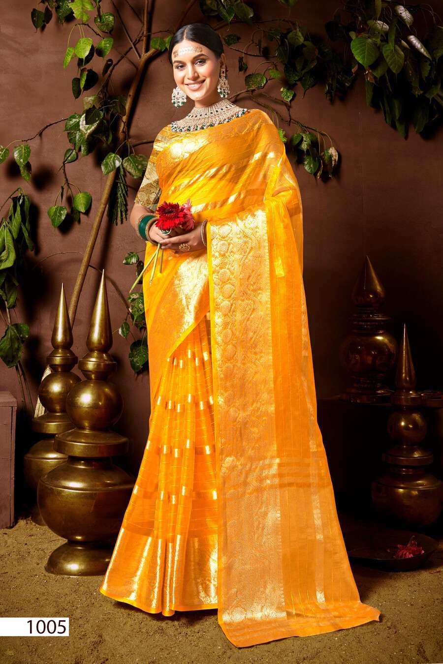 Kutch Mirror Work Embroidery Yellow Saree Online Shopping India USA – Sunasa