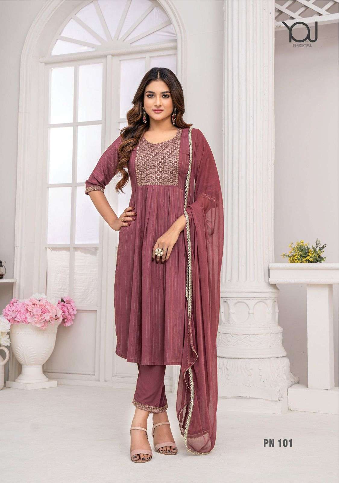 Wanna Pearl Naira Wholesale Kurti Market in India