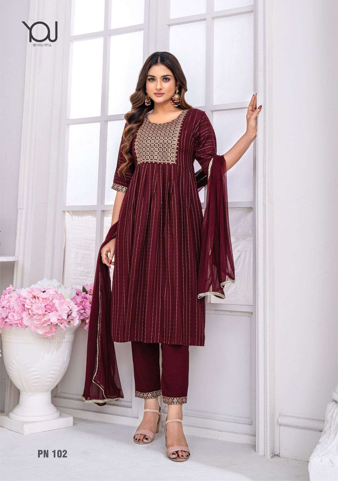 Wanna Pearl Naira Wholesale Kurti Market in India