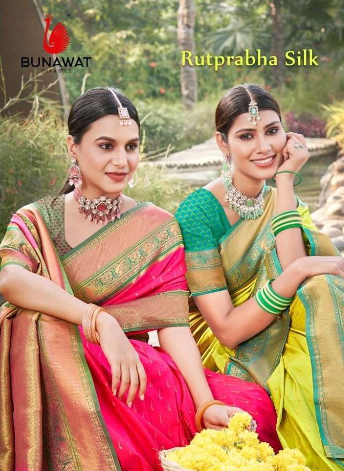Beautiful Indian young girl in Traditional Saree posing outdoors 4976611  Stock Photo at Vecteezy
