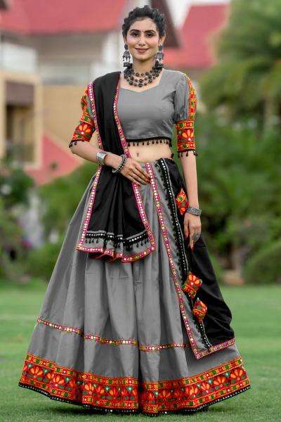 Navratri Special AWY-7067-B Traditional Lehenga Choli wholesale price 