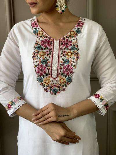 Kapda Thread Sku 551 Off White Wholesale Kurti suppliers in Mumbai